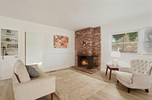 13 Sunset Dr, Lodi CA  95240-2813 exterior