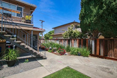 1975 Harris Ave, San Jose CA 95124-1018 exterior