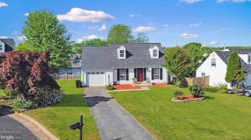 5624 Reardon Ln, Woodbridge VA  22193-3756 exterior