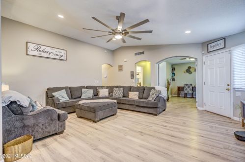 8854 Citrus Tree Dr, Tucson, AZ 85730-4800