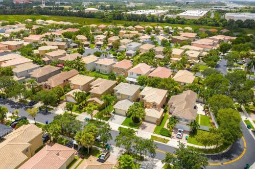 15042 20th St, Hollywood FL  33027-4363 exterior
