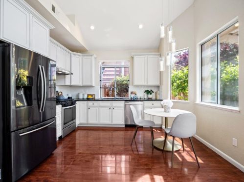 1253 Harefield Dr, San Jose CA  95131-3606 exterior