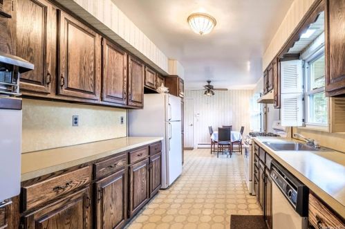 162 Drisler Ave, White Plains NY  10607-2403 exterior