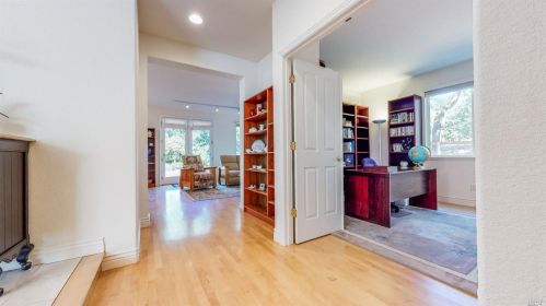 970 Stonecastle Ln, Santa Rosa CA  95405-5513 exterior