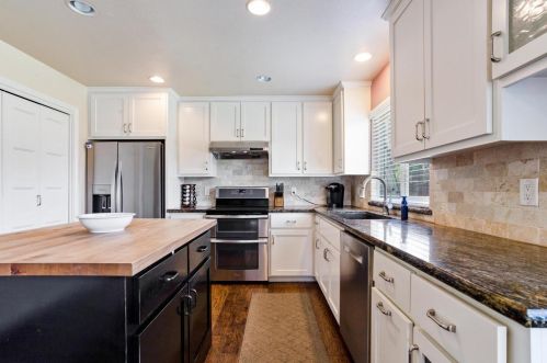 661 Hillsdale Dr, Turlock CA  95382-0515 exterior