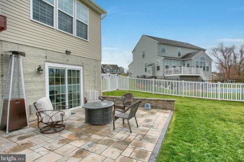 4 Ledgestone Dr, Siddonsburg PA  17019-9805 exterior