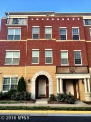 22714 Ferncrest Ter, Ashburn VA  20148-6420 exterior