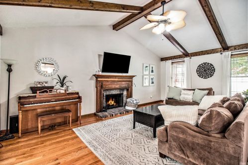 52160 Arrowhead Cir, Granger, IN 46530-9670