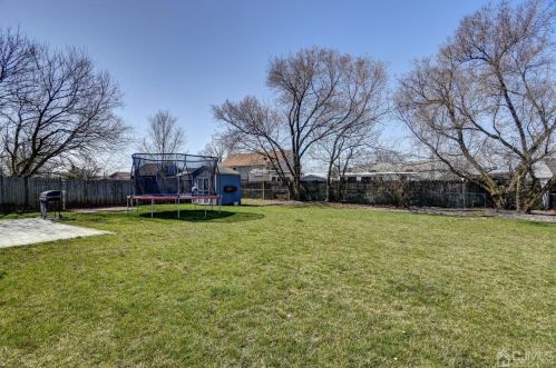 47 Charles Ter, Piscataway NJ  08854-5338 exterior