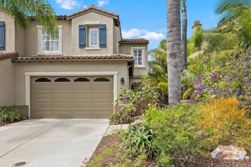 7461 Neptune Dr, Carlsbad, CA 92011-4696