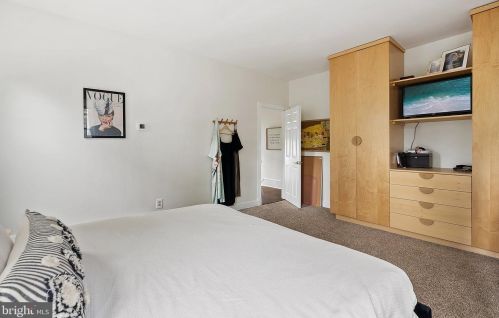 17 Lexington Ave, Camden NJ  08109-2013 exterior