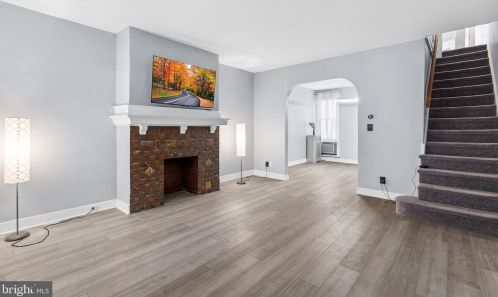 1330 Harrison St, Philadelphia PA  19124-5929 exterior