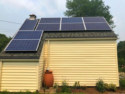 3 Hiram Ln, Bloomfield CT  06002-1224 exterior