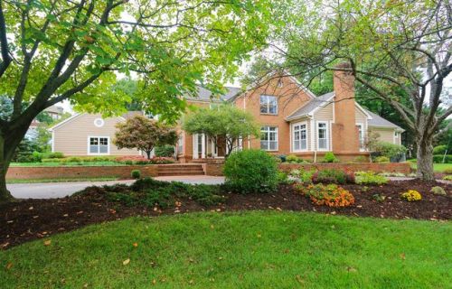 7655 Brill Rd, Cincinnati, OH 45243-3529