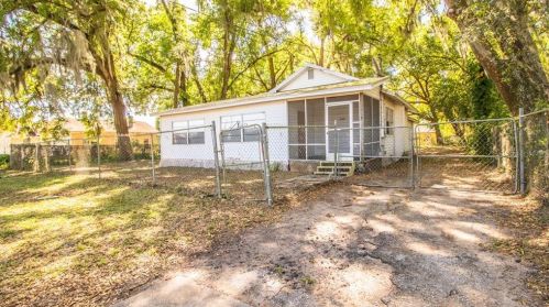 1297 Summerlin St, Bartow, FL 33830-5016