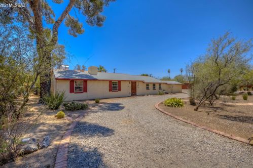 4256 Whittier St, Tucson, AZ 85711-4164