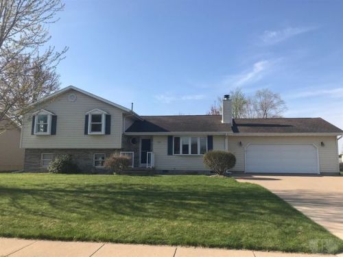 1513 Navajo St, Burlington, IA 52601-3486