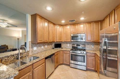 3173 Aviamar Cir, Naples, FL 34114-9747