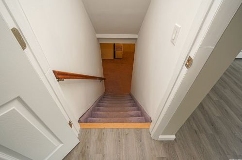 10 Cliftwood Pl, San Remo NY  11754-4011 exterior
