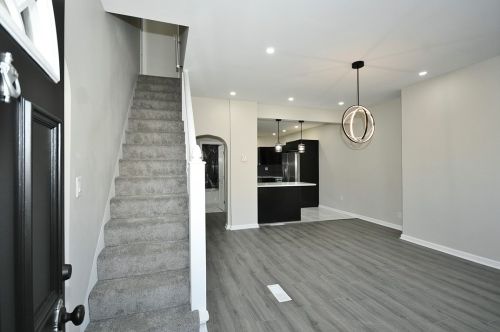 2508 Cobden St, Pittsburgh PA  15203-2714 exterior