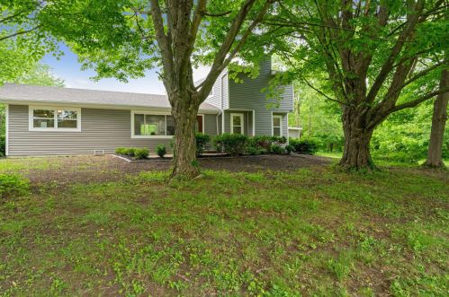 300 Granville St, Pataskala OH  43062-9073 exterior
