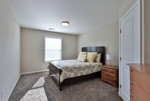 2485 Rolling Hills Dr, Covington KY  41017-5149 exterior