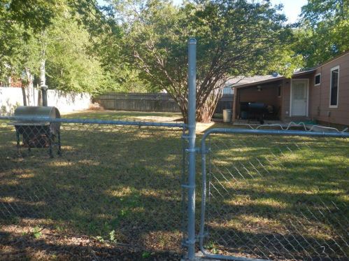 4512 Marks Pl, Fort Worth, TX 76116-8751