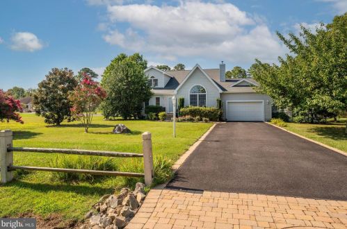 38279 Waterway Dr, Millville, DE 19970-3358
