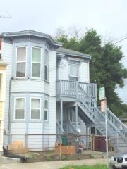 527 Chester St, Oakland, CA 94607-1223