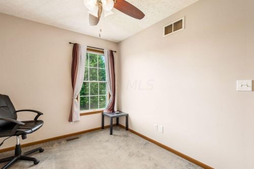 704 Osborn Dr, Pataskala OH  43062-7444 exterior