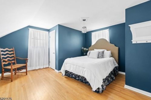 21 Bank St, Manville NJ  08835-2401 exterior