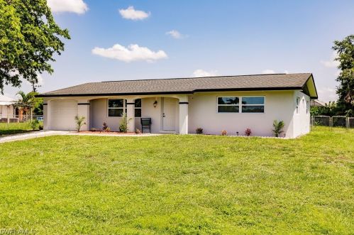 1819 Rockford Blvd, Lehigh Acres, FL 33936-5871