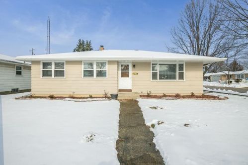 2902 24 St, Kenosha WI  53140-1734 exterior