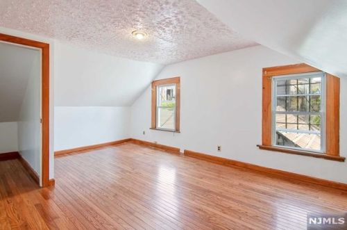 162 Summer Ave, Newark NJ  07104-2614 exterior