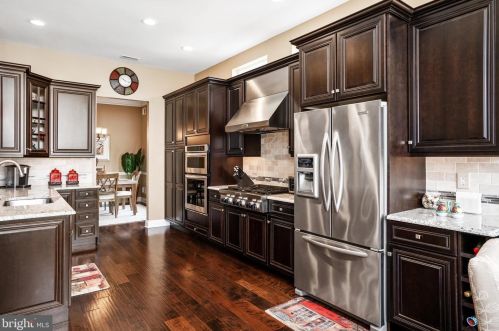 1748 Renaissance Blvd, Yardley PA  19067-6446 exterior