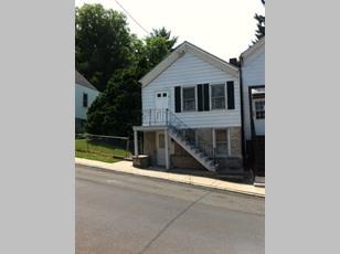 61 Lincoln Ave, Troy, NY 12180-5621