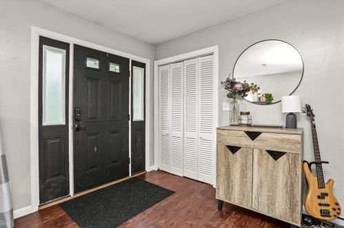 56 Windsong Ln, Milford CT  06460-5945 exterior