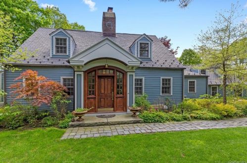 22 Crane Rd, Scarsdale, NY 10583-2918