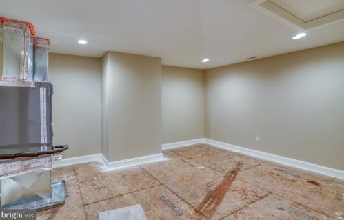 94 Wolf Creek Cir, Dover DE  19901-4917 exterior