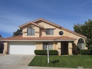 4665 Grandview Dr, Palmdale CA  93551-1109 exterior