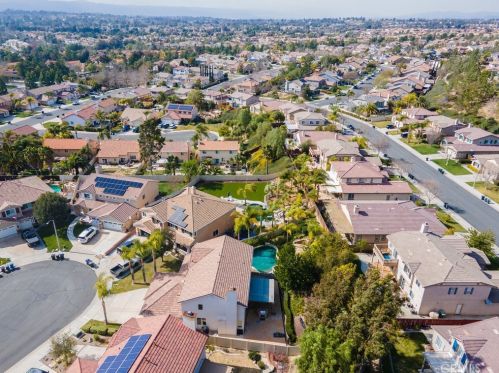 43020 Noble Ct, Temecula CA  92592-4385 exterior