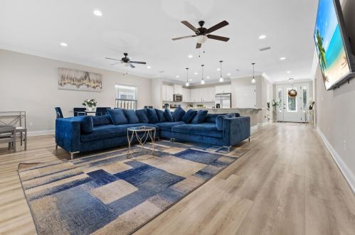 31 8th Ave, Shalimar FL  32579-1806 exterior