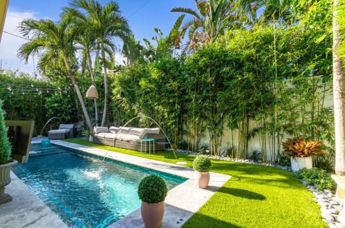 1009 Nassau St, Delray Beach, FL 33483-6816