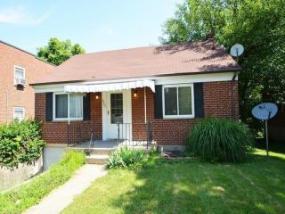 6582 Salem Rd, Cincinnati, OH 45230-2863