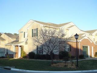 134 Chanticlair Dr, Yorktown VA  23693-4455 exterior