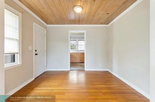 611 1st St, Delray Beach FL  33483-5403 exterior