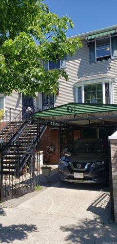 581 Beech Ter, Bronx, NY 10454-1436