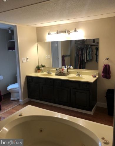 317 Holtzman Rd, Swartzville PA  17569-9769 exterior