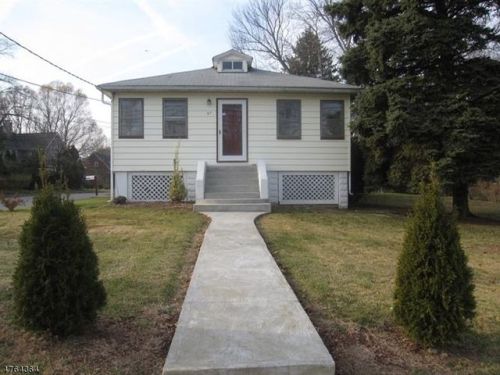 67 Reynolds Ave, Whippany, NJ