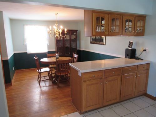 209 Beverly Dr, New Kensington PA  15068-3207 exterior